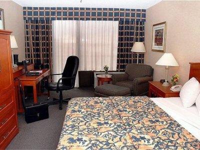 Hotel Doubletree By Hilton Halifax 4*