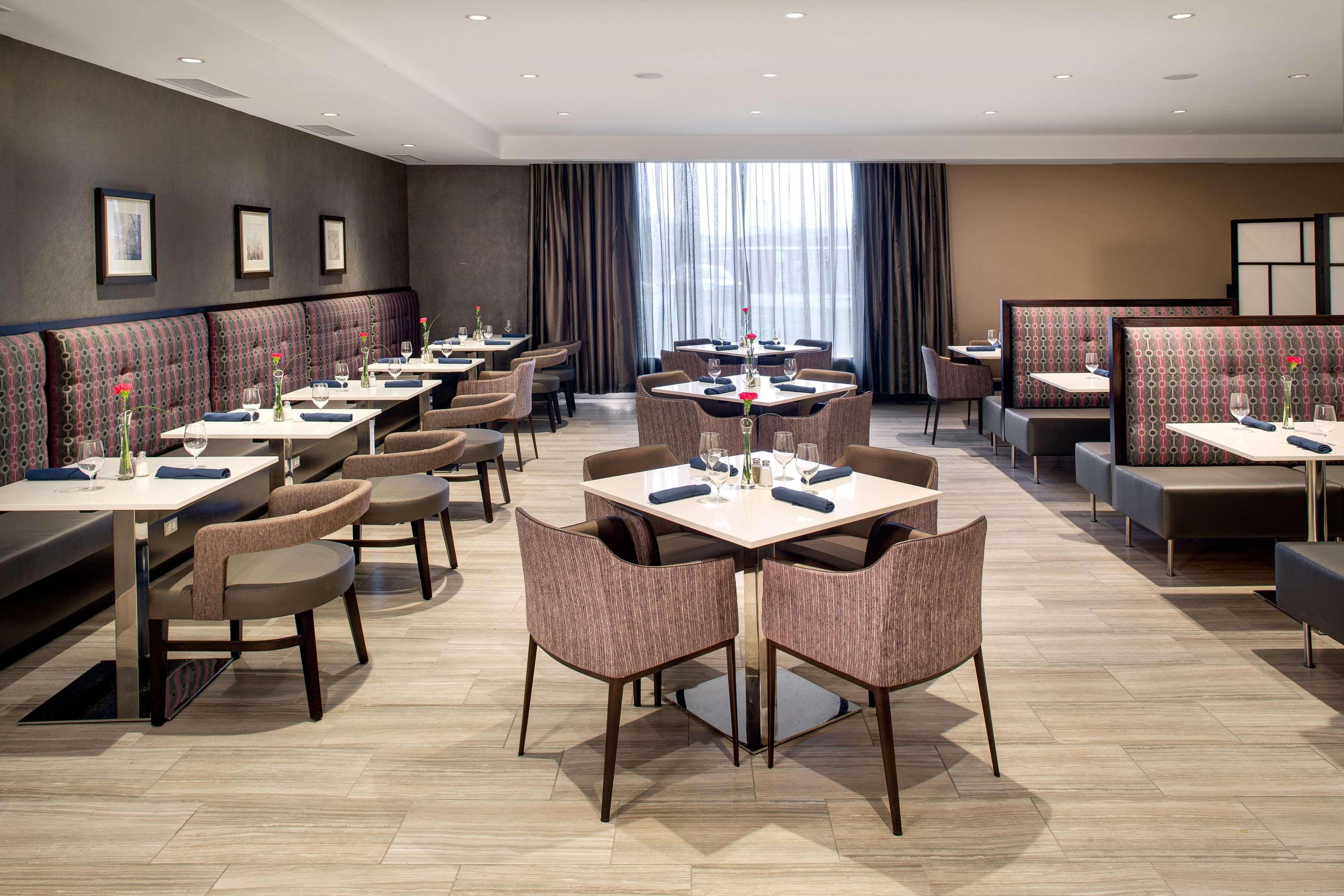 Doubletree By Hilton Halifax Hotel Dartmouth