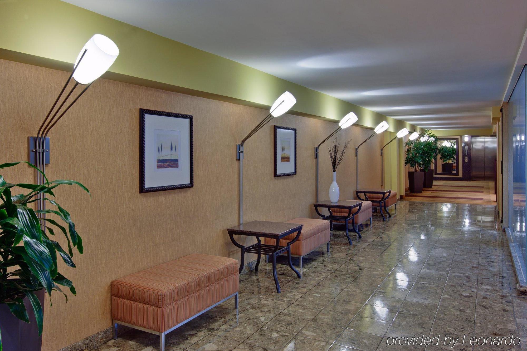 Doubletree By Hilton Halifax 4*